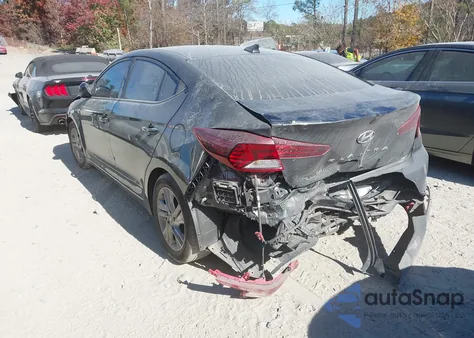 2020 Hyundai Elantra Value Edition z USA, uszkodzony, nr VIN 5NPD84LF5LH595761